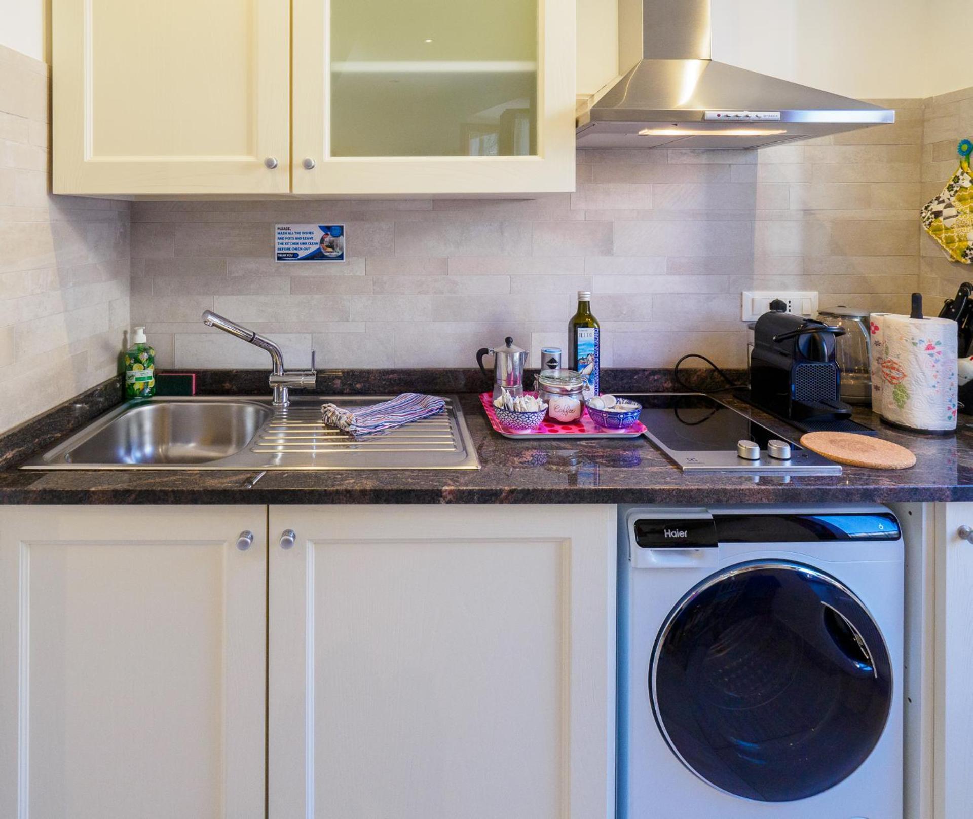 Ventu De Ma Apartment เวอนาซซา ภายนอก รูปภาพ